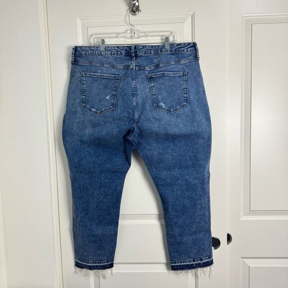 A.n.a. Distressed High Rise Straight Jeans 22W - Picture 7 of 9